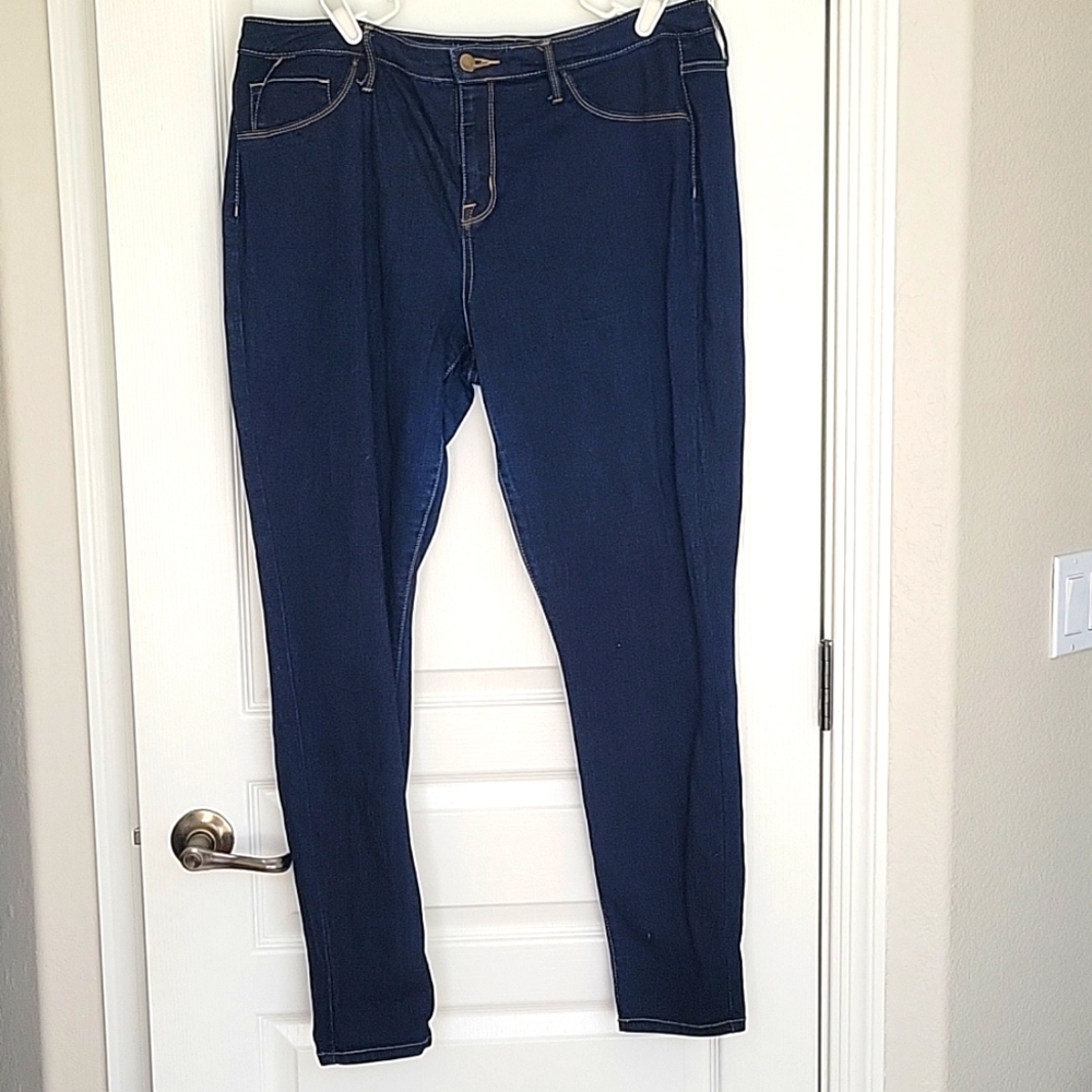 Mossimo Curvy Jeggings, Dark Rinse (Size 16R)